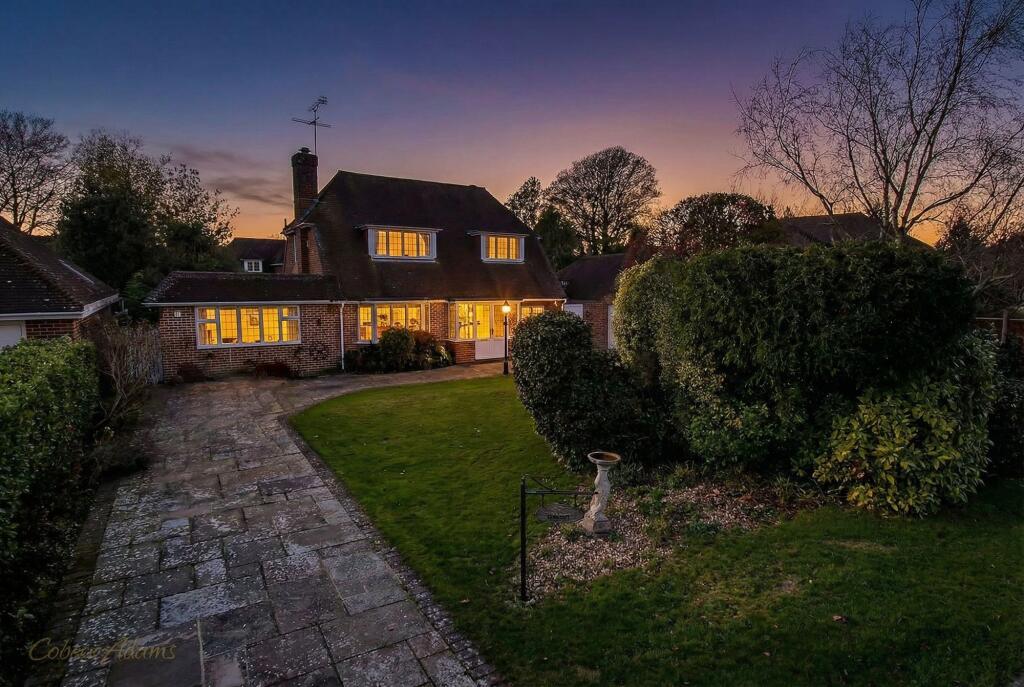 Main image of property: Ham Manor Close, Angmering, BN16