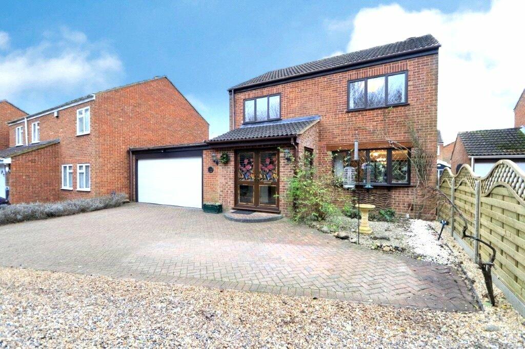4 bedroom detached house for sale in Granes End, Great Linford, Milton Keynes, MK14