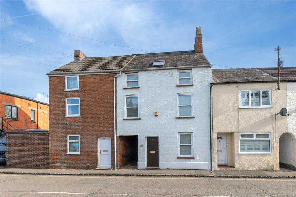Main image of property: Caldecote Street, Newport Pagnell, Buckinghamshire, MK16