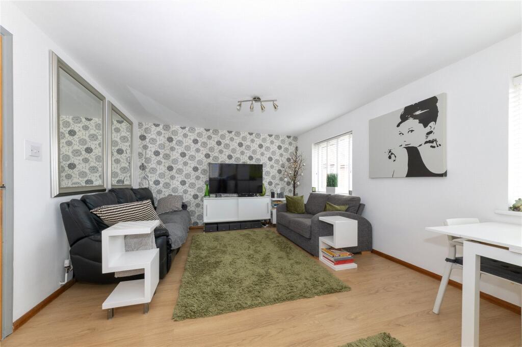 Main image of property: Hainault Avenue, Giffard Park, Milton Keynes, Buckinghamshire, MK14