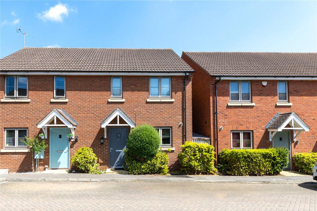 Main image of property: Spinners Walk, Oakridge Park, Milton Keynes, Buckinghamshire, MK14