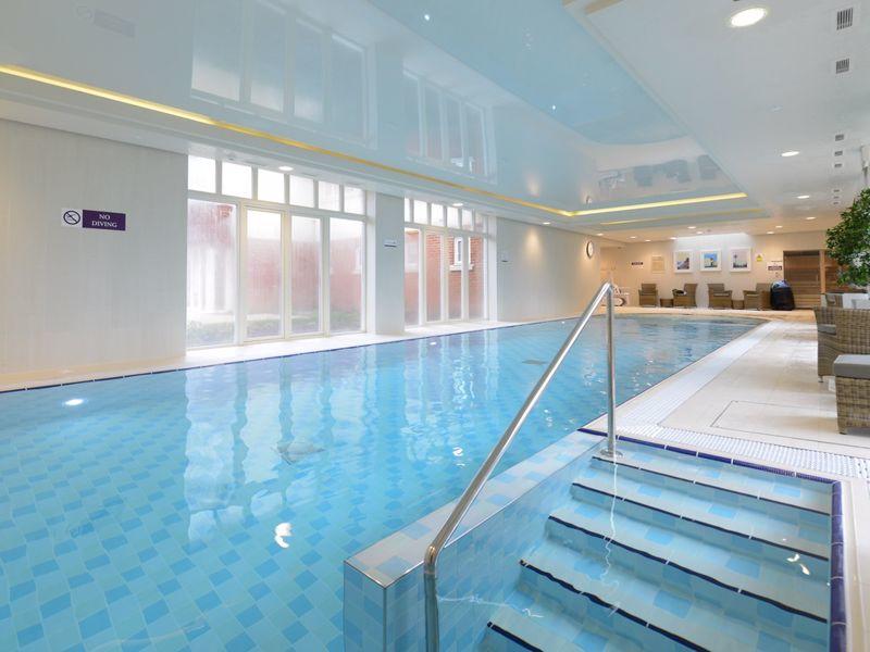 1 bedroom retirement property for sale in Hampshire Lakes, Yateley