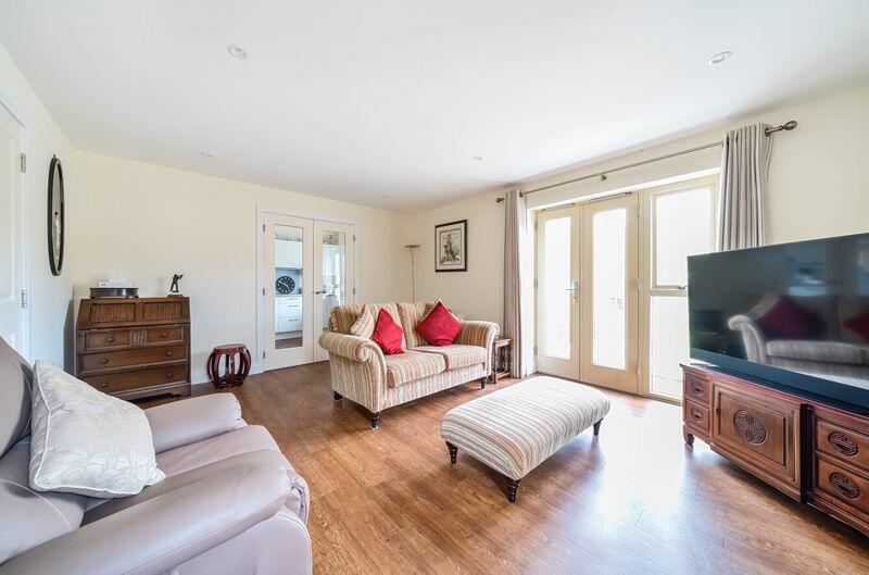 2 bedroom retirement property for sale in Park, Spence