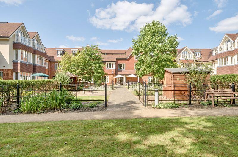Main image of property: Hampshire Lakes, Oakleigh Square, Yateley retirement property