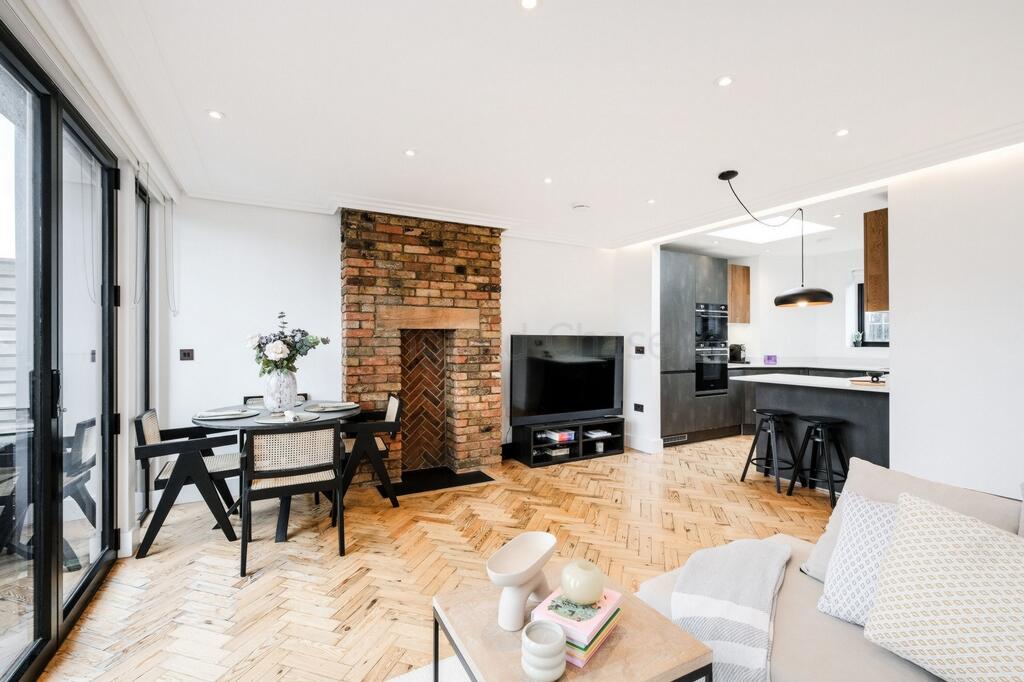 Main image of property: Archway Road, Highgate, N6