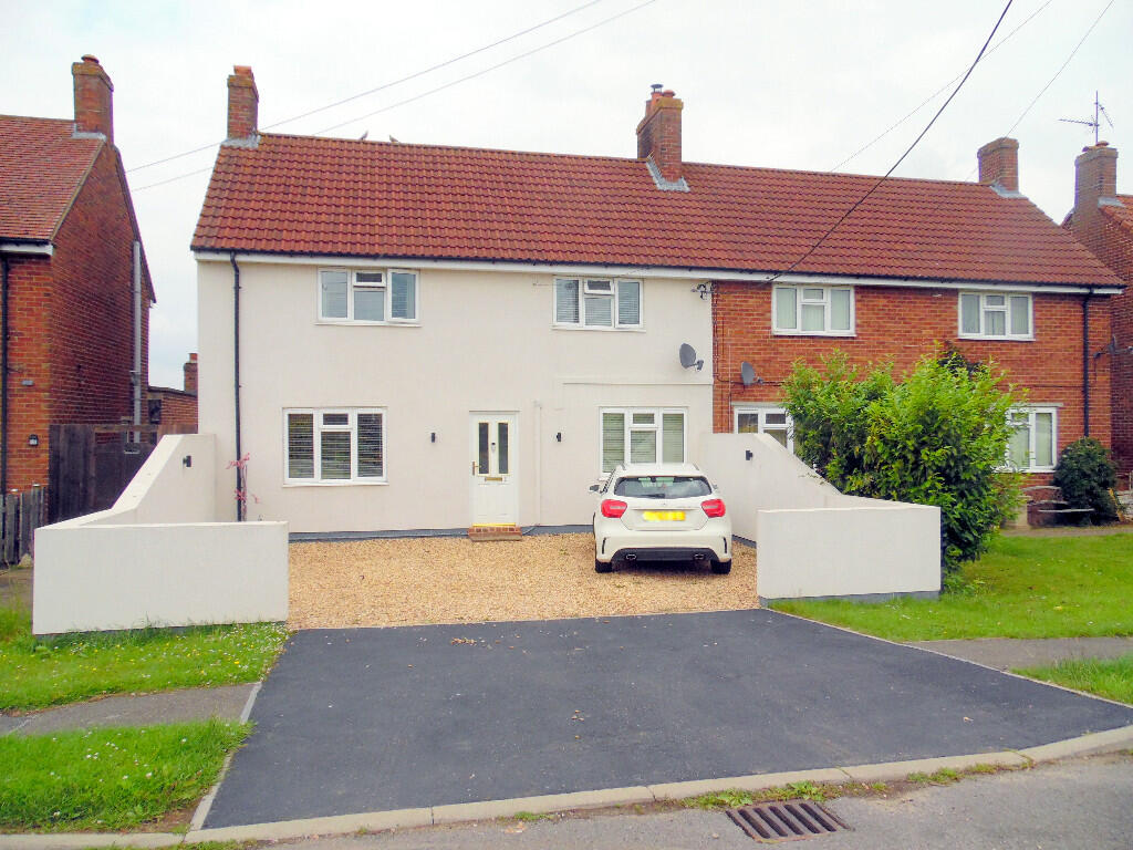 Main image of property: Cross Road, Sutton St Edmund, PE12 0LS