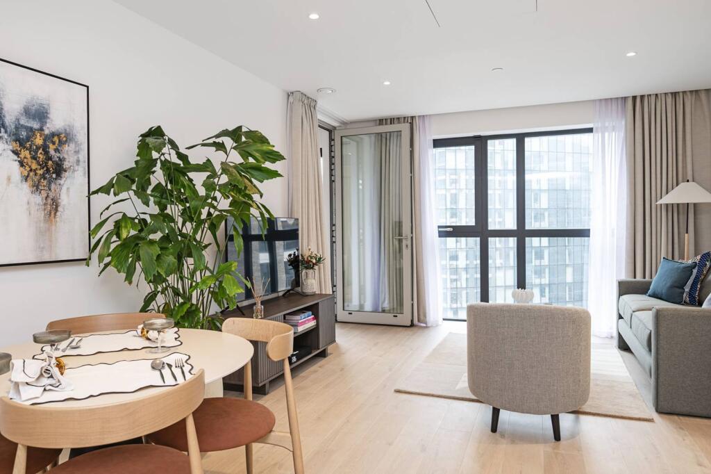 Main image of property: New Drum Street, Aldgate, London, E1