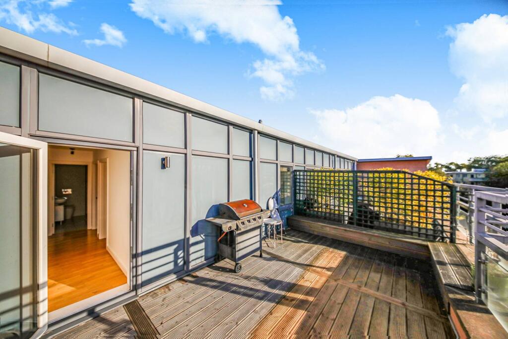 Main image of property: Whittington Apartments, East Arbour Street, Stepney, London, E1