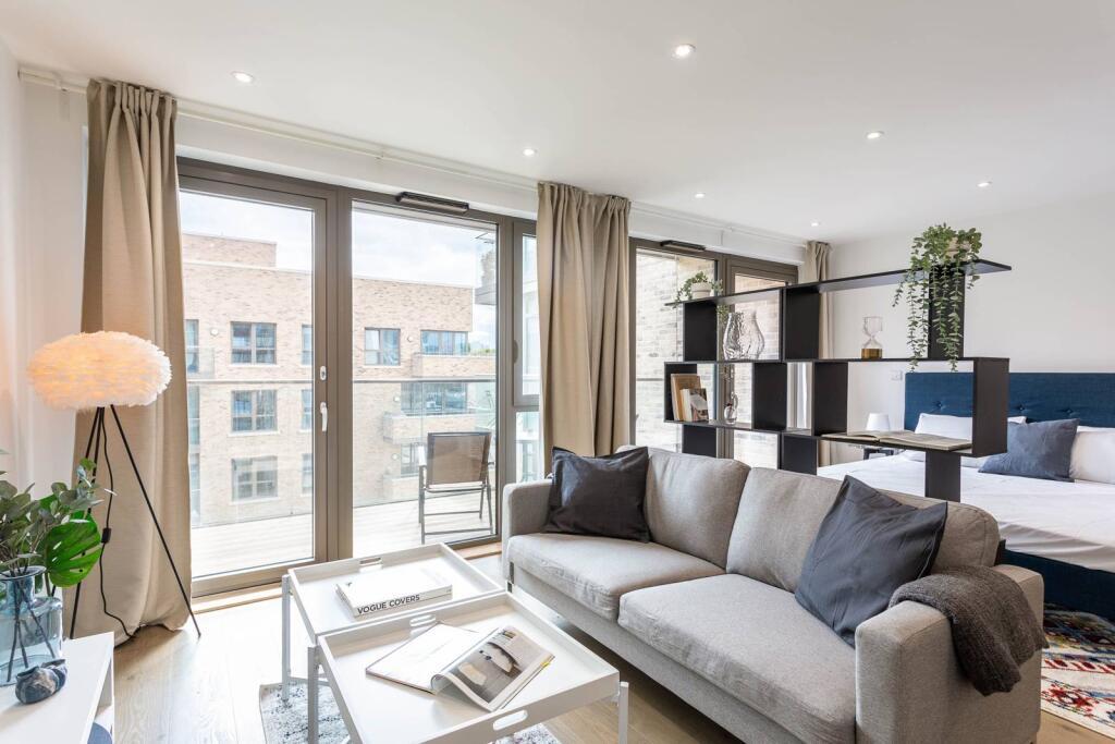 Main image of property: Hemming Street, Bethnal Green, LONDON, E1