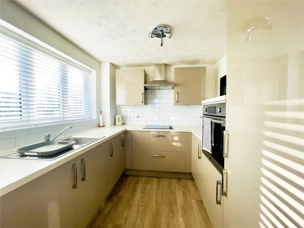 Additional property image - Birchwood Park Avenue, Swanley, Kent, BR8