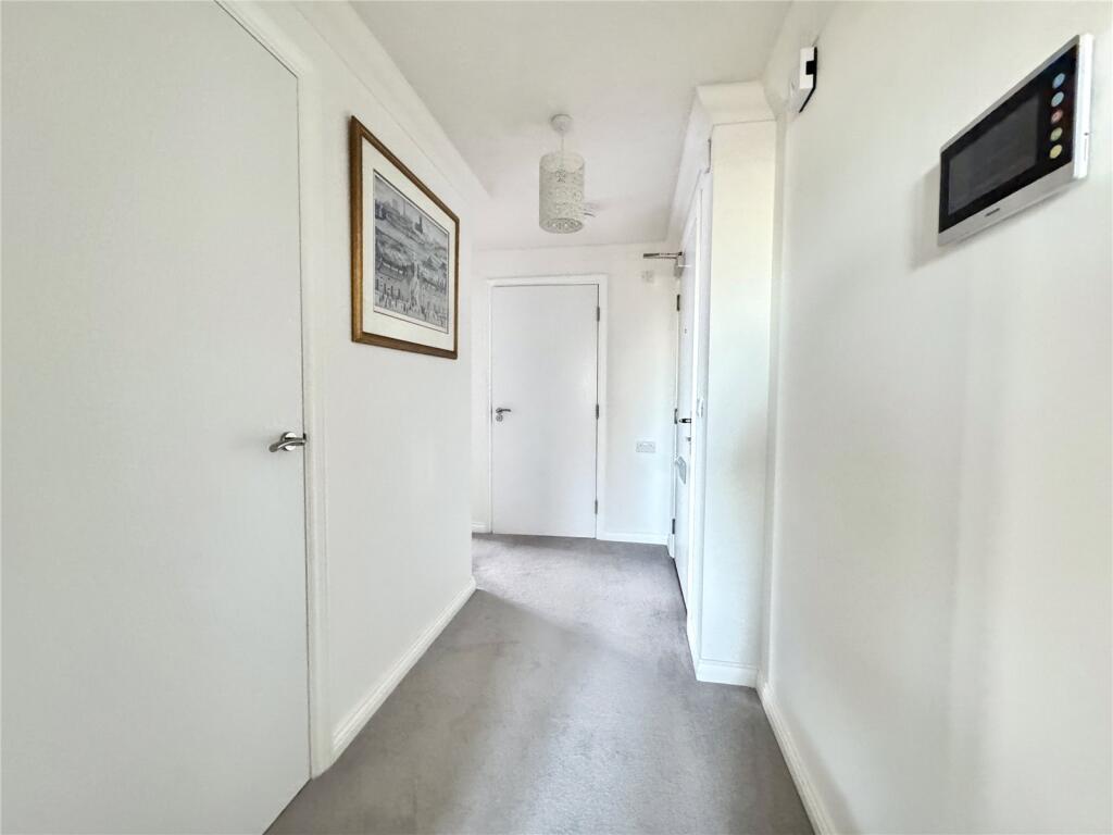 Additional property image - Birchwood Park Avenue, Swanley, Kent, BR8