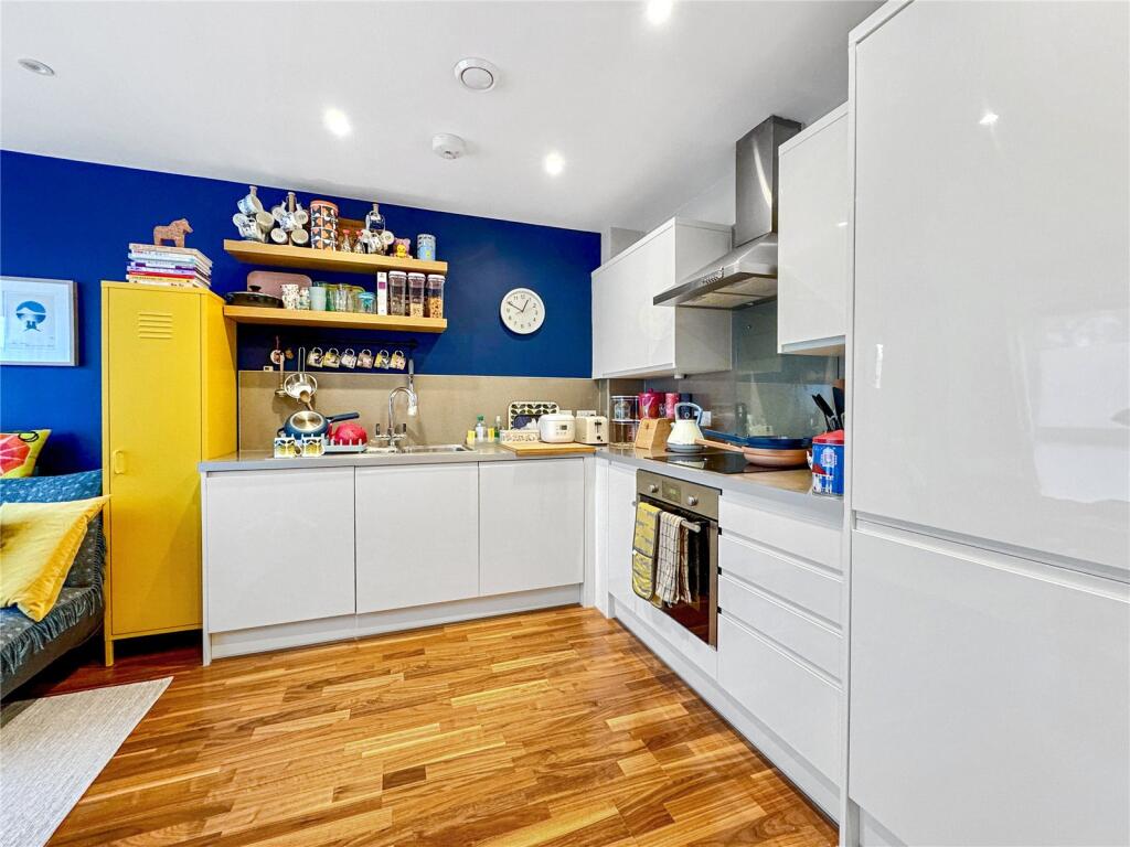 Additional property image - Horizon House, Azalea Drive, Kent, BR8