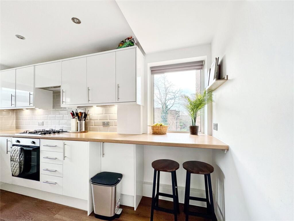 Additional property image - Winton Court, 25 Goldsel Road, Swanley, Kent, BR8
