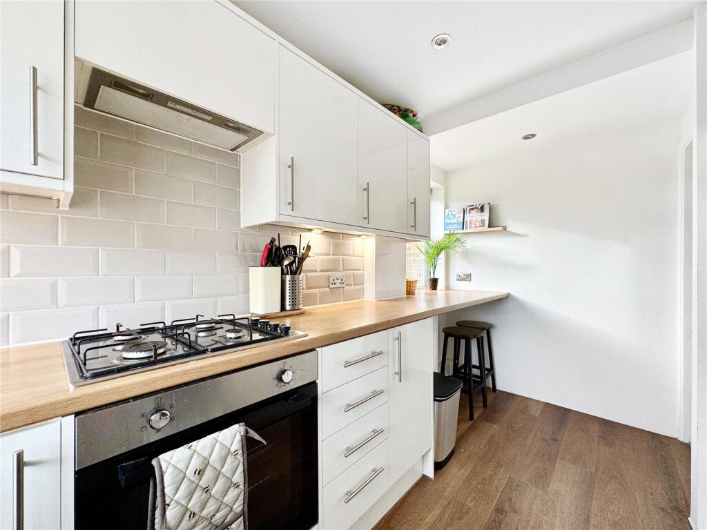 Additional property image - Winton Court, 25 Goldsel Road, Swanley, Kent, BR8