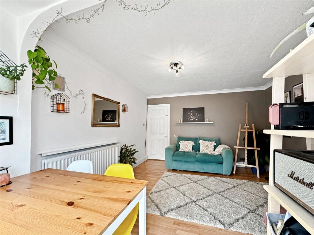 Additional property image - Winton Court, 25 Goldsel Road, Swanley, Kent, BR8