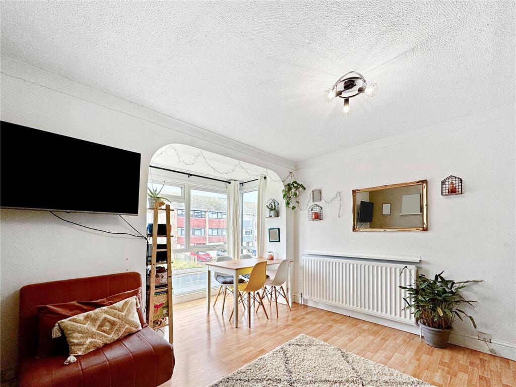 Additional property image - Winton Court, 25 Goldsel Road, Swanley, Kent, BR8