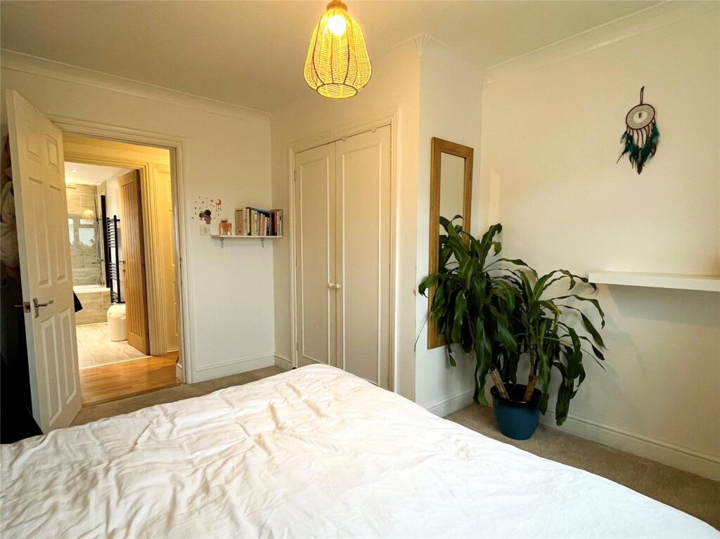 Additional property image - Winton Court, 25 Goldsel Road, Swanley, Kent, BR8
