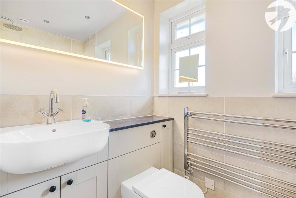 Additional property image - Pollyhaugh, Eynsford, Kent, DA4