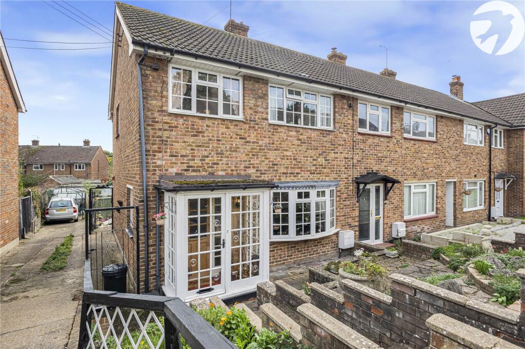 Main image of property: Fens Way, Hextable, Kent, BR8