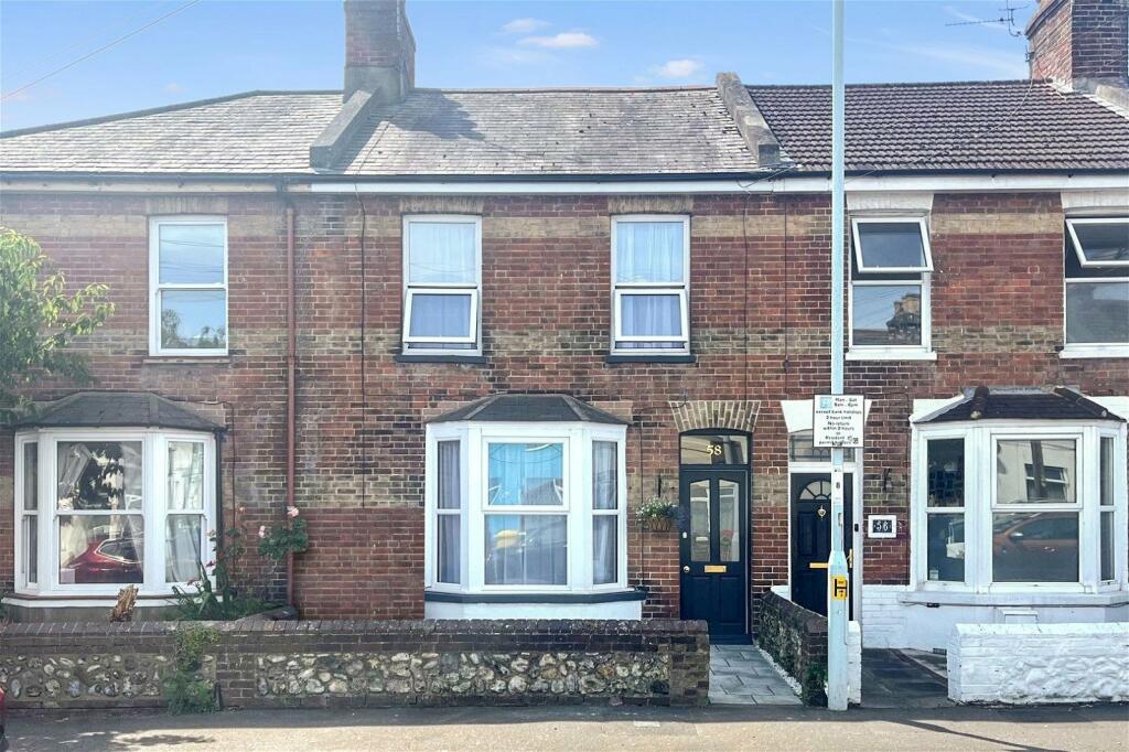 3 bedroom terraced house for sale in Newland Road, Worthing BN11 1JX, BN11