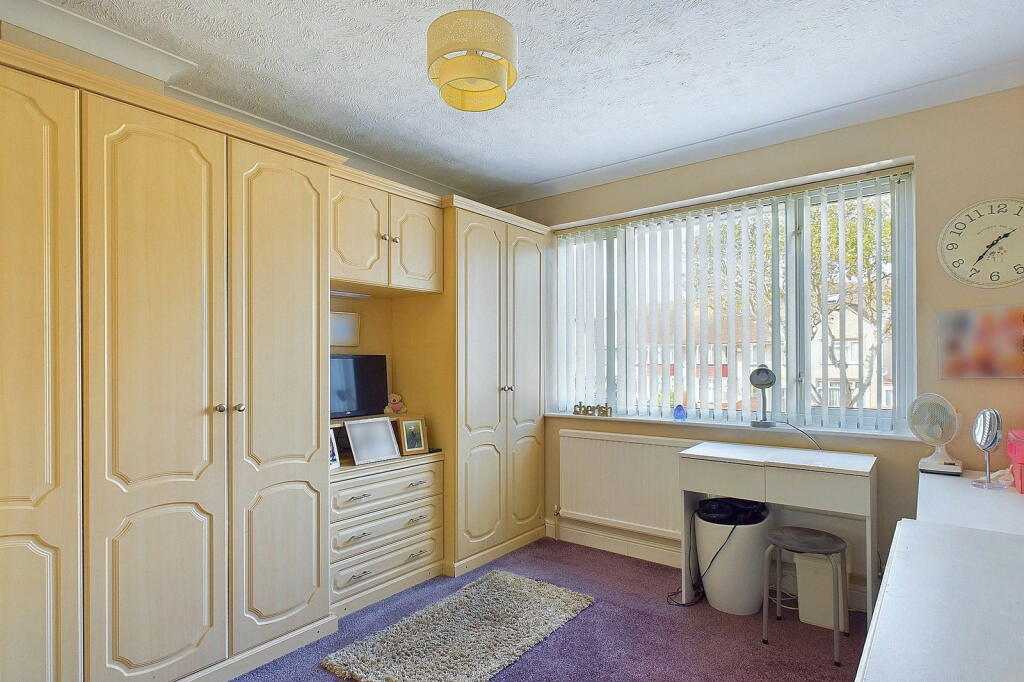 Additional property image - Goldsmith Road, Worthing, BN14 8ER