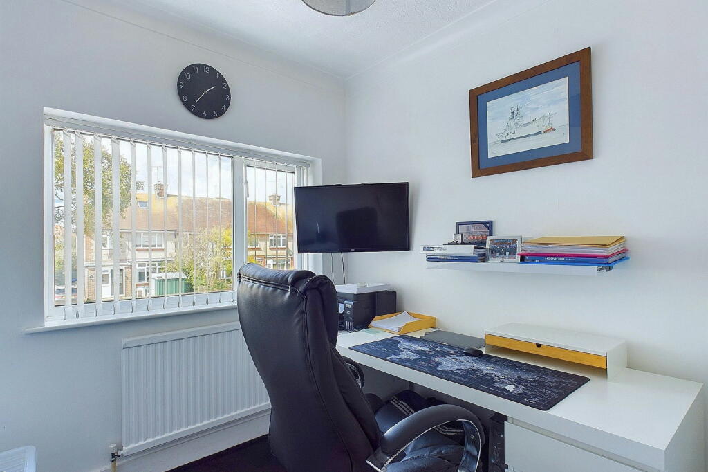 Additional property image - Goldsmith Road, Worthing, BN14 8ER