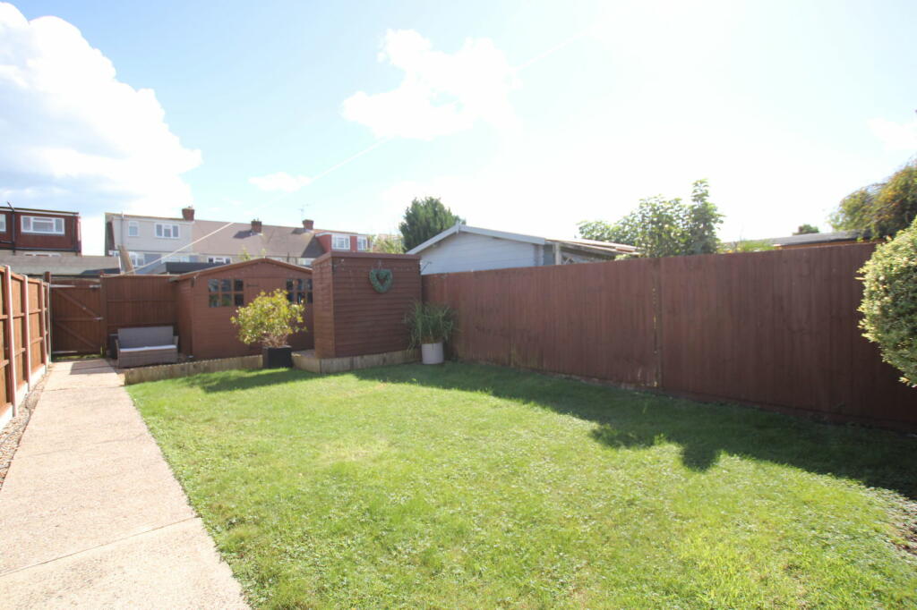Additional property image - Goldsmith Road, Worthing, BN14 8ER