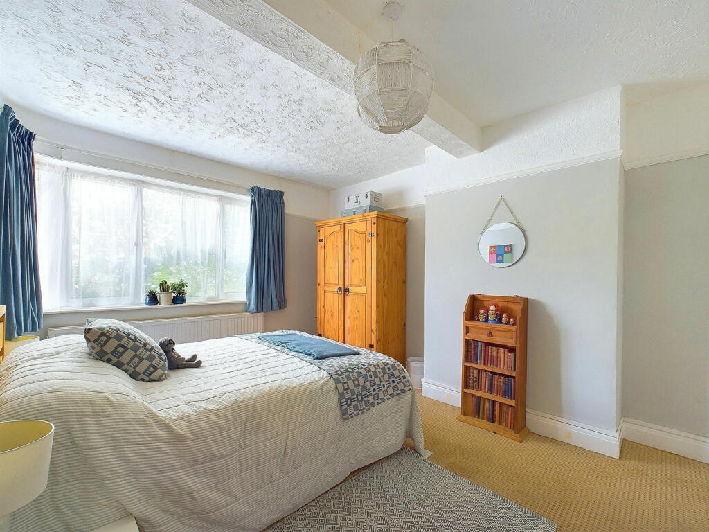 Additional property image - Clarendon Road, Worthing, BN14 8QQ