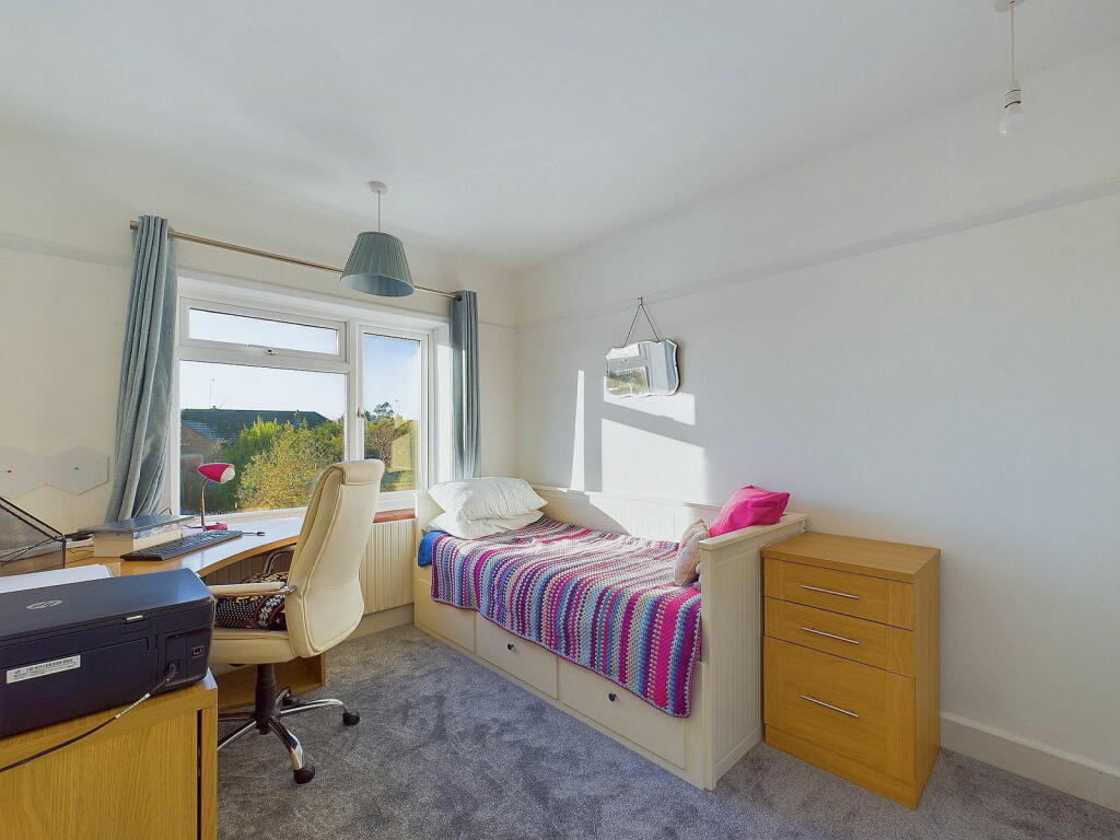 Additional property image - Loxwood Avenue, Worthing, BN14 7RF