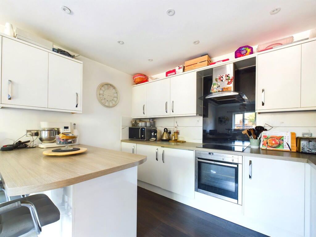 Additional property image - Woodsdale Court, Dominion Road, Worthing BN14 8JQ