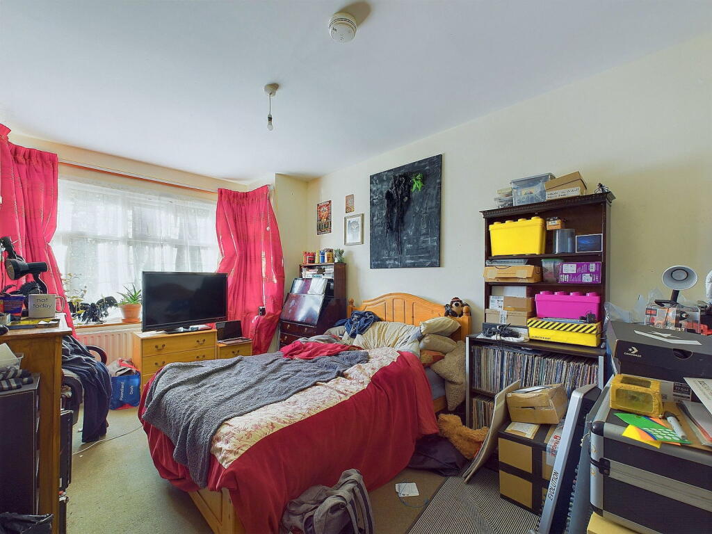 Additional property image - Windsor Road, Worthing BN11 2LX