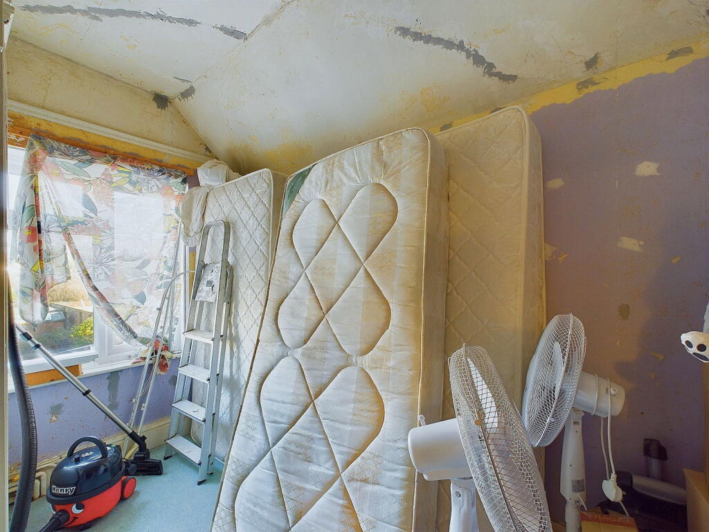 Additional property image - Windsor Road, Worthing BN11 2LX