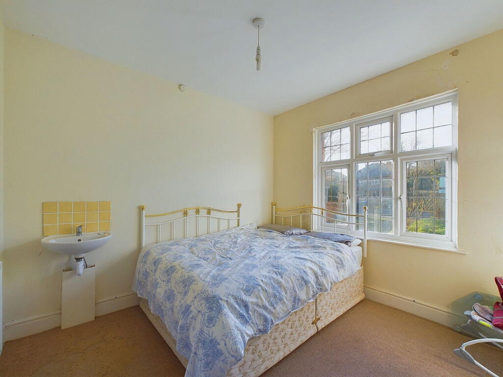 Additional property image - Windsor Road, Worthing BN11 2LX