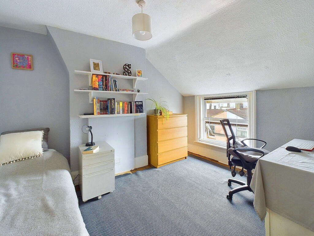 Additional property image - Hertford Road, Worthing BN11 1HX