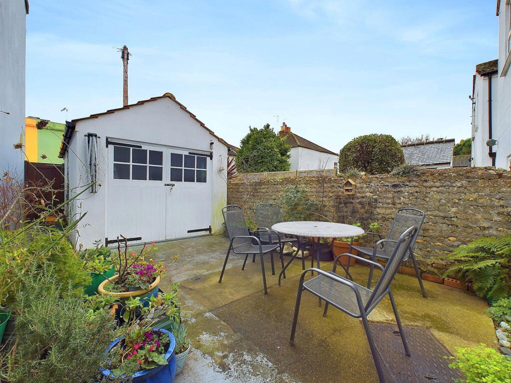 Additional property image - Hertford Road, Worthing BN11 1HX