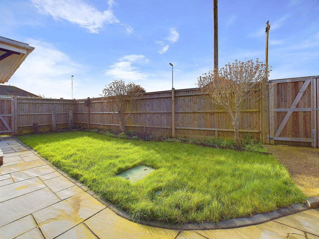 Additional property image - Wiston Avenue, Worthing BN14 7PX
