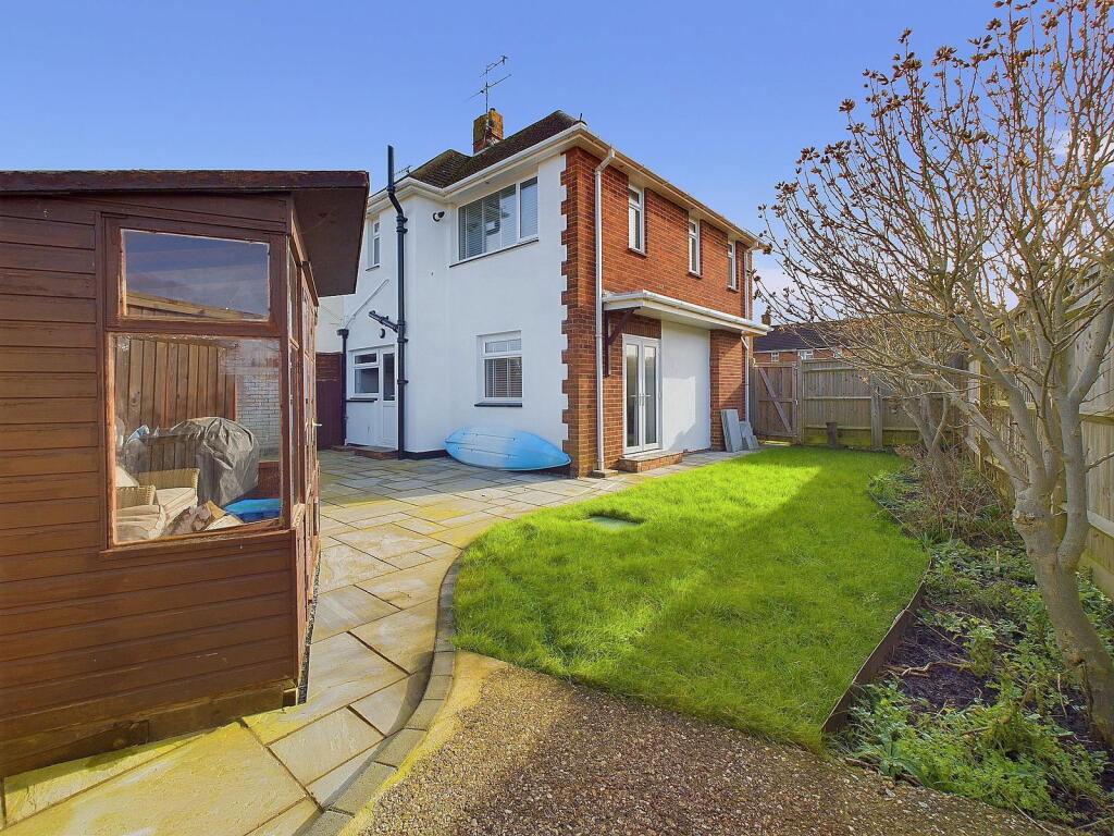Additional property image - Wiston Avenue, Worthing BN14 7PX