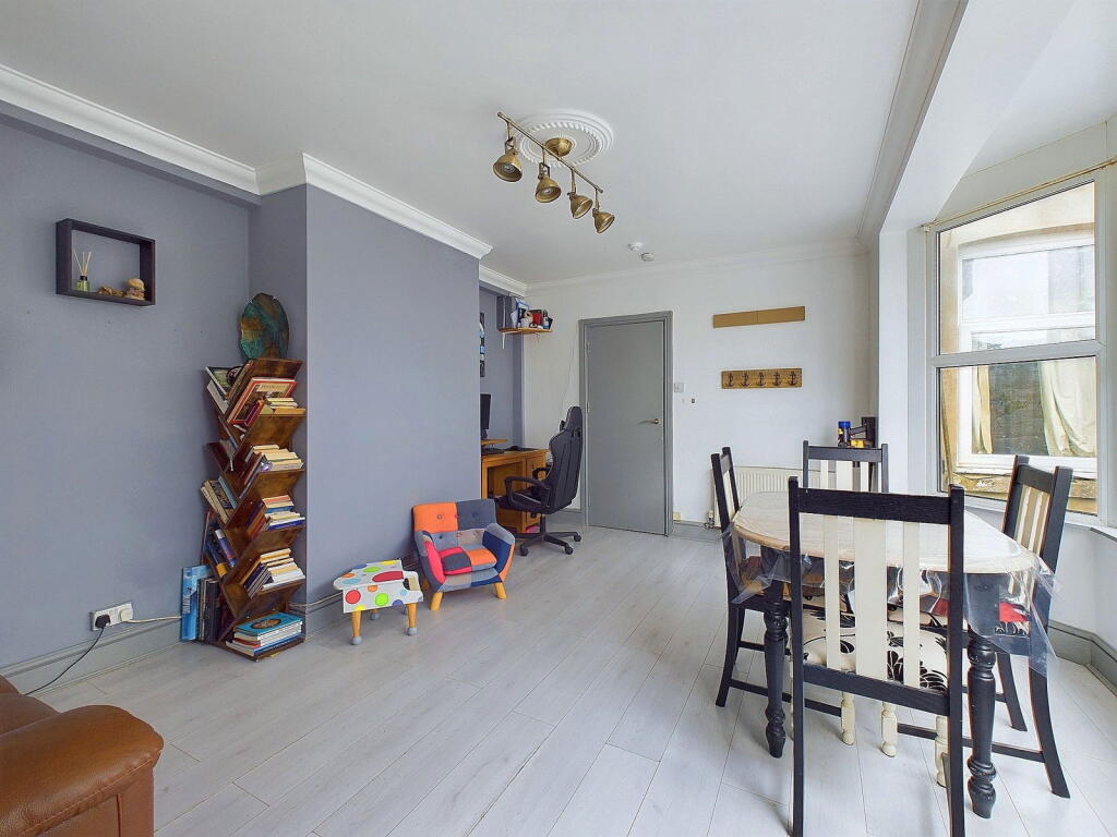 Additional property image - Pavilion Road, Worthing BN14 7EE