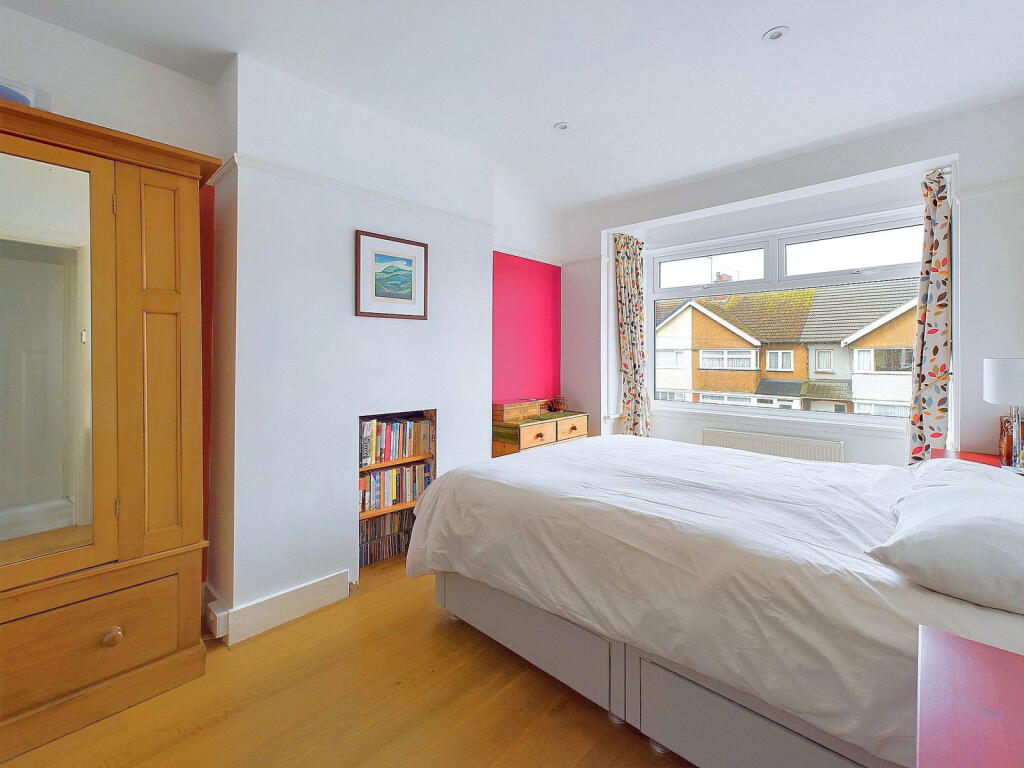 Additional property image - St. Thomas Road, Worthing BN14 7JW