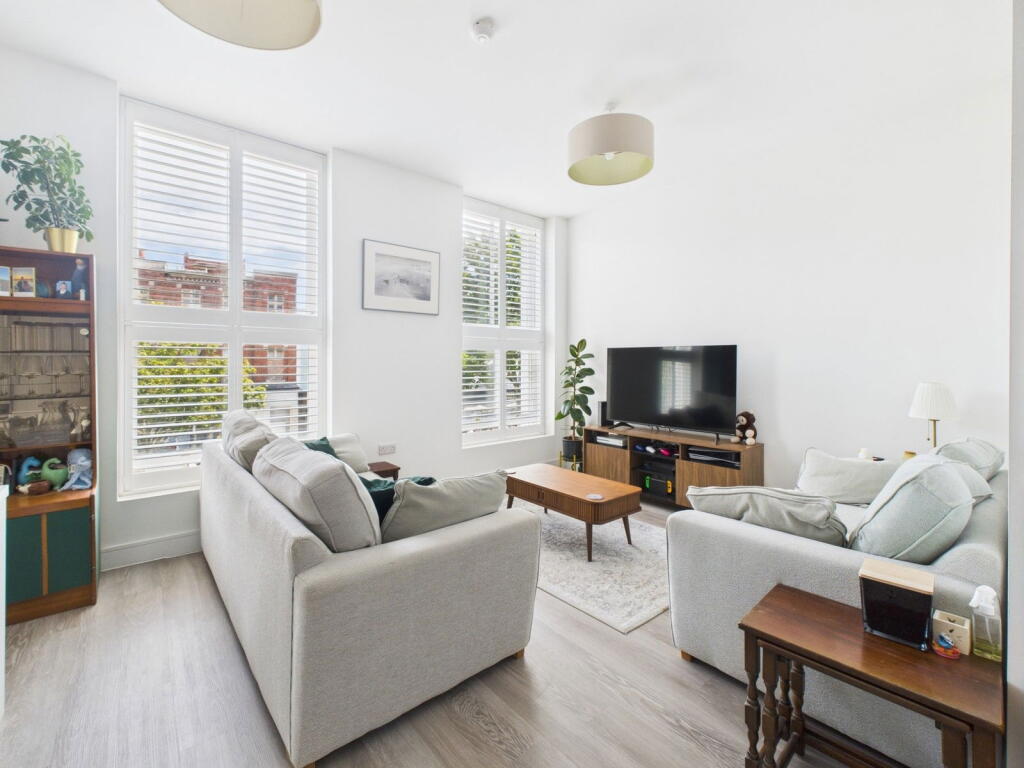 Main image of property: Worthing, BN11 3AW