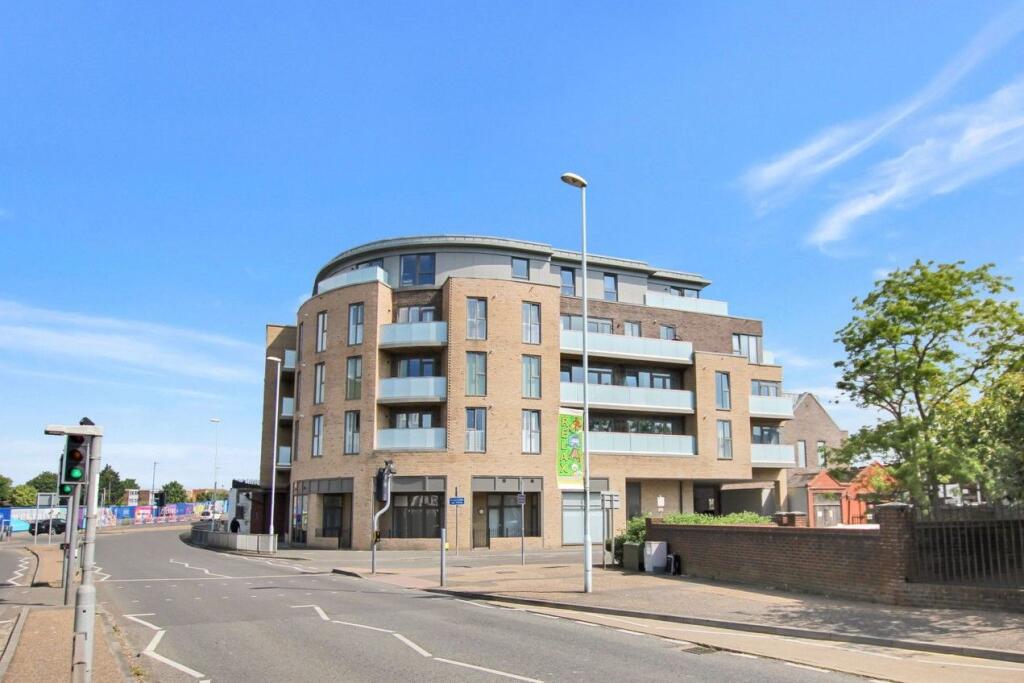 Main image of property: 1A Lennox Rd, Lennox Road, Worthing, BN11 1FF