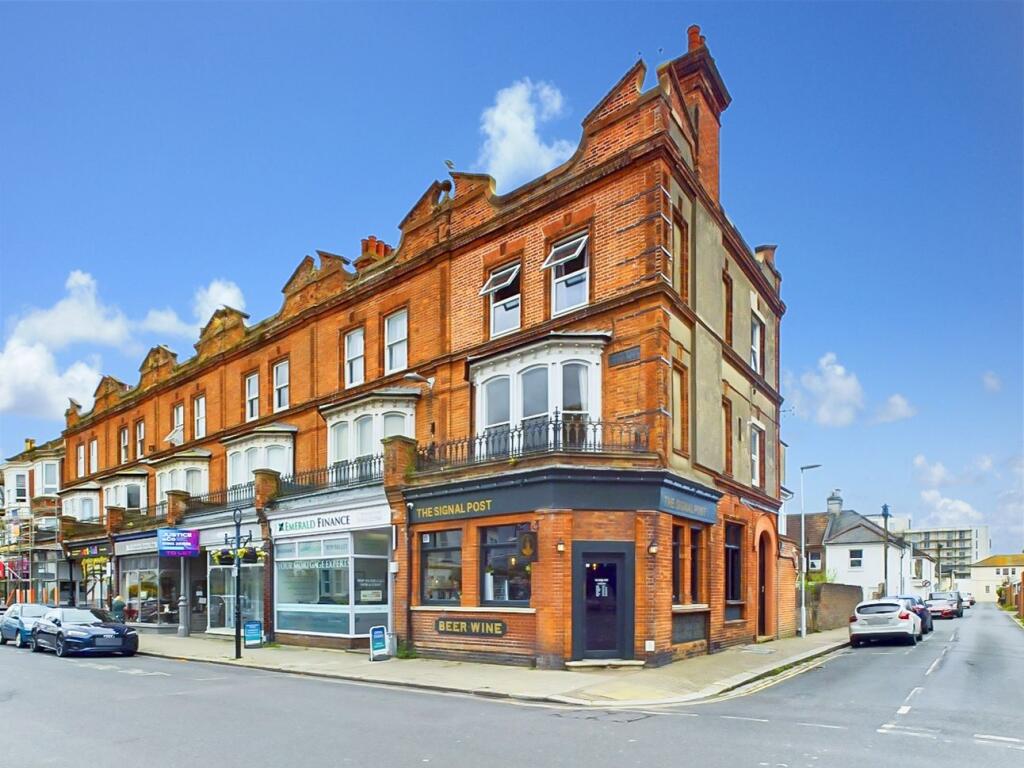 Main image of property: 77a Rowlands Road, Worthing, BN11 3JN