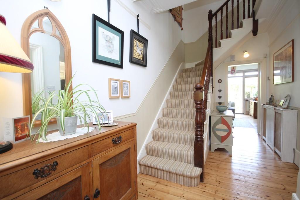 4 bedroom semidetached house for sale in Windsor Road, Worthing, BN11