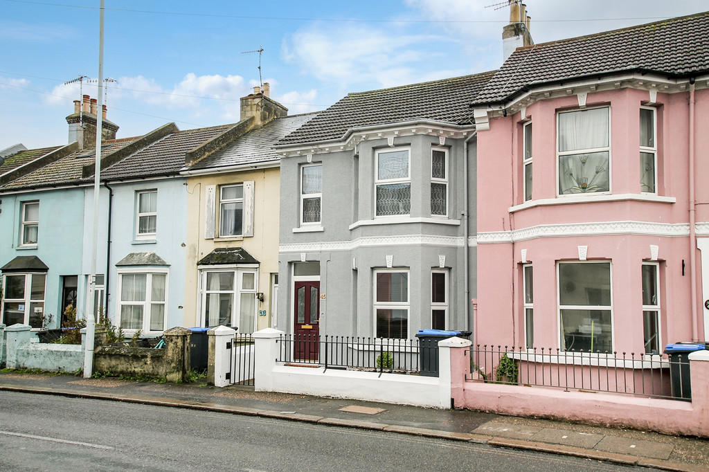 3 bedroom terraced house for sale in Tarring Road, Worthing BN11 4EP , BN11