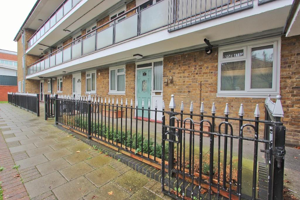 1 bedroom flat for rent in Forest Street, London, E7