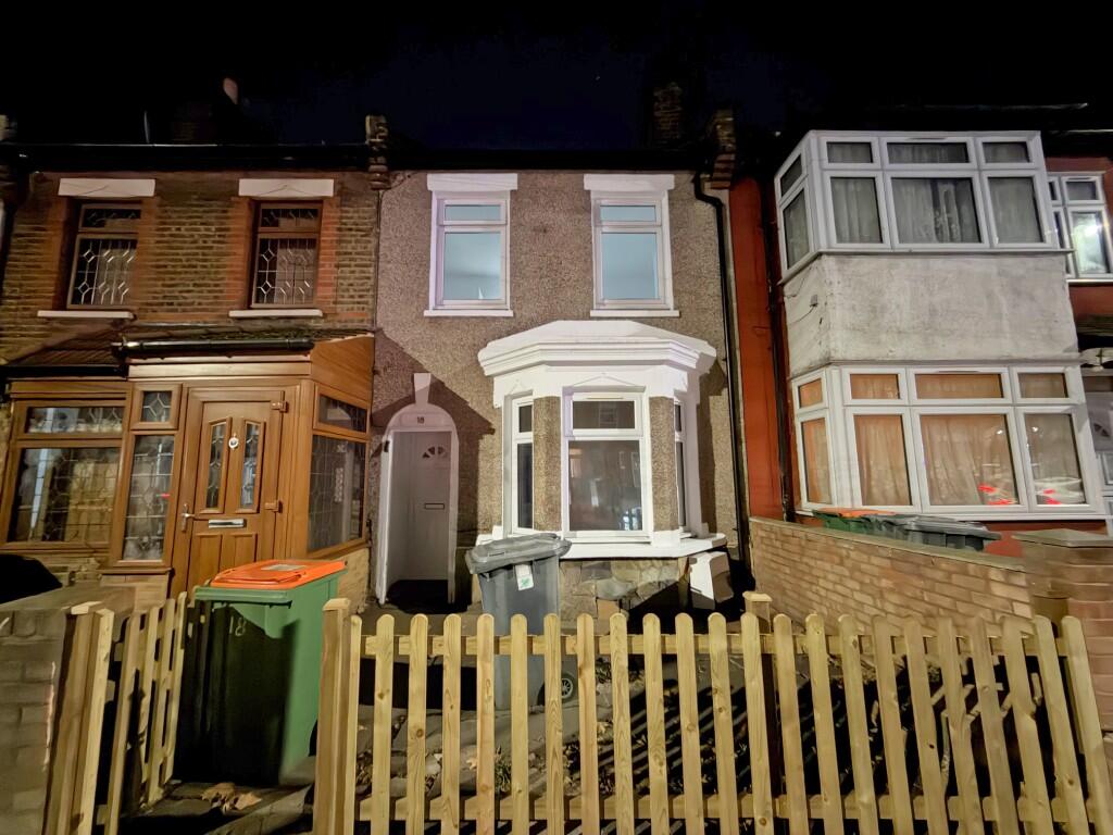 Main image of property: Park Avenue, London, E6