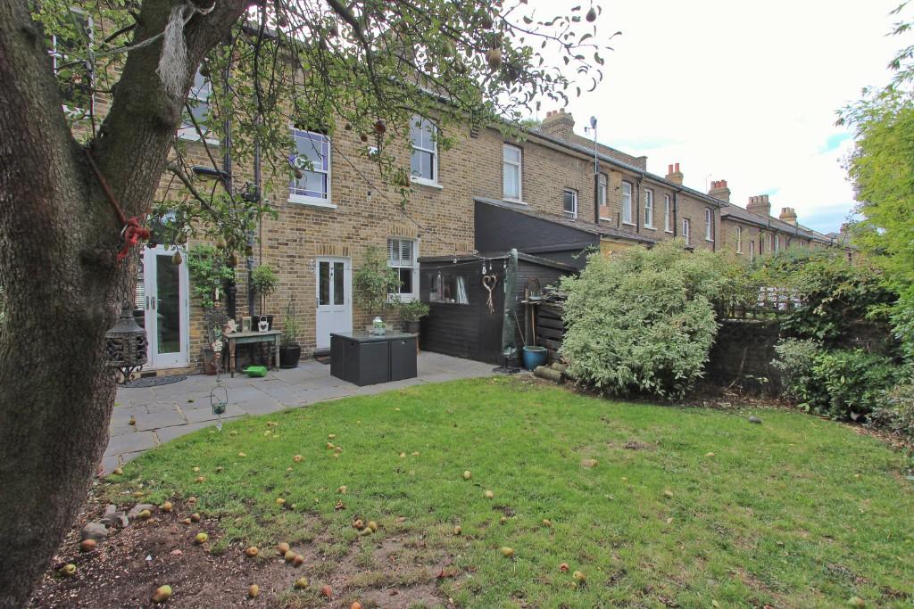 4 bedroom house for sale in Windsor Road, London, E7