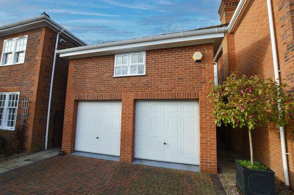 Studio flat for rent in St Joseph's Close, Olney, MK46 , MK46