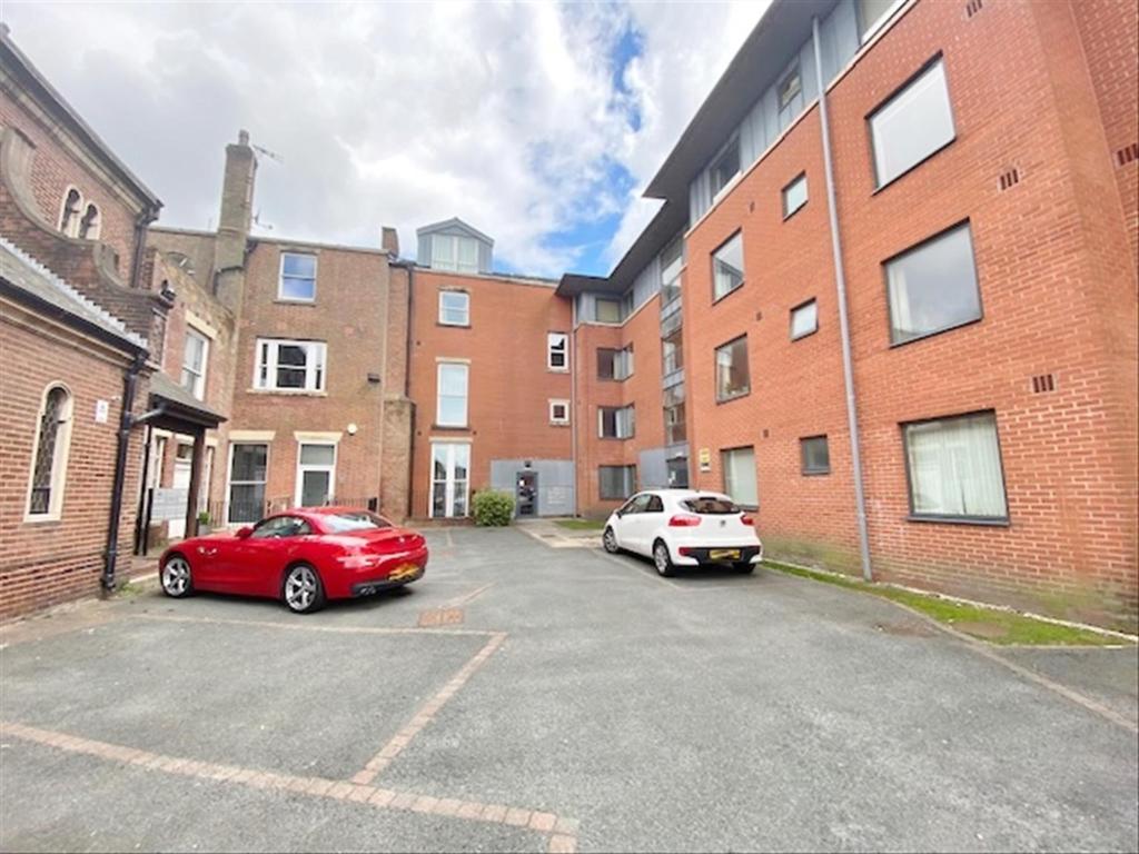 2 bedroom flat for rent in East Cliff, Preston, PR1