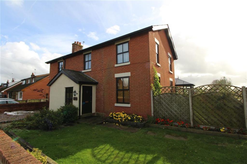 4 bedroom house for sale in Darkinson Lane, Lea Town, Preston, PR4